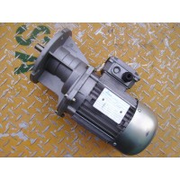 533 RPM  0,75 KW flens